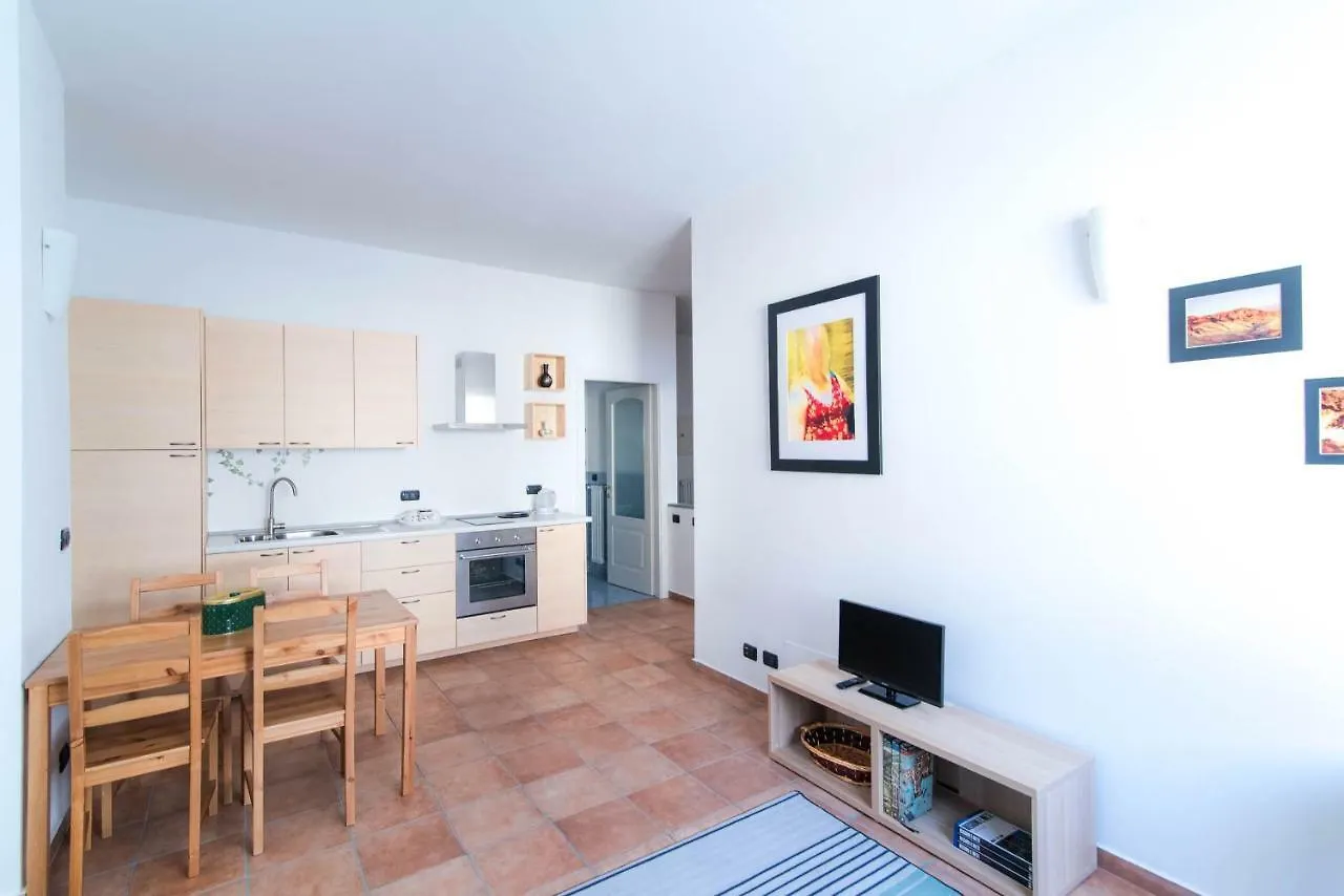 Al Piccolo Molo Apartment Como 0*,  Italy